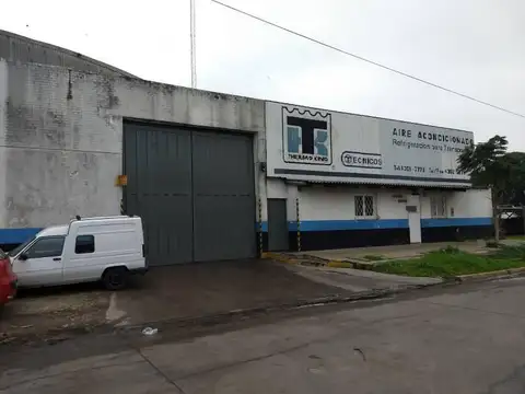 Excelente deposito - Galpón