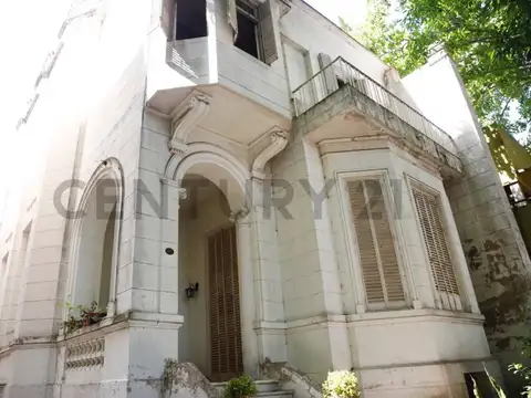 54 e/ 2 y 3 300, Piso 0