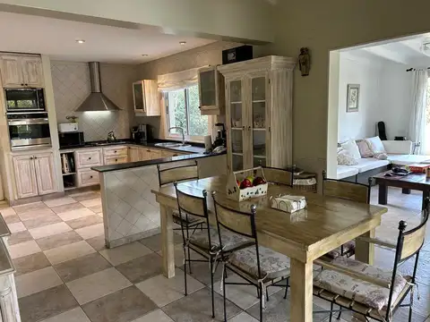 Casa en Venta, 6 Ambientes, en Barrio Laguna Del Sol, Tigre, GBA Norte