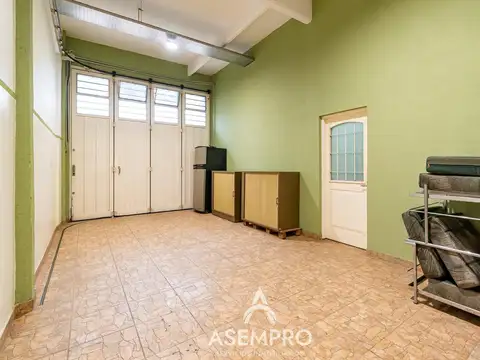 Galpon en Venta en Villa del Parque, USD 390.000