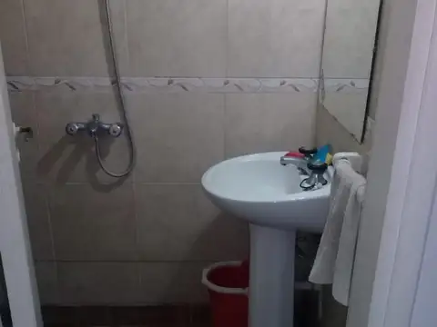 VENTA CASA A REFACCIONAR EN AV. BULNES