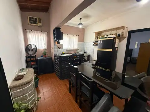 Depto Tipo Casa en Venta de 5 ambientes