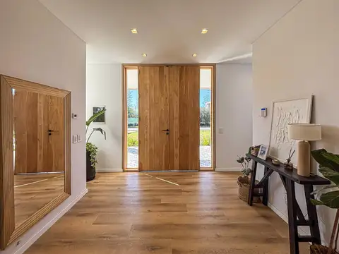Casa en Venta en Puerto Roldan, USD 490.000