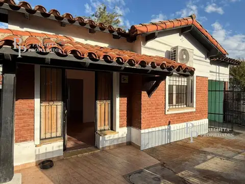 Casa en alquiler, Benavidez centro.