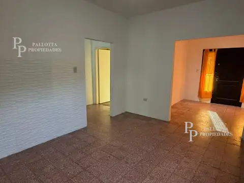 Casa en Alquiler con 1 cochera