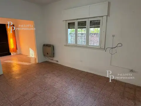 Casa 3 ambientes con 1 baño