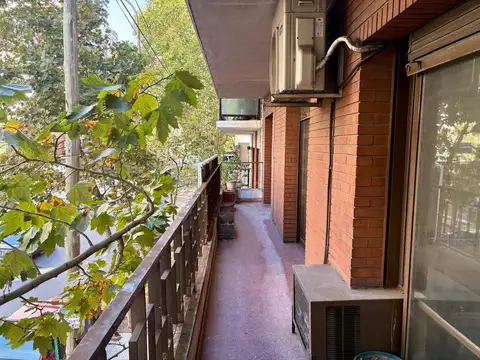 Av montes de oca 500