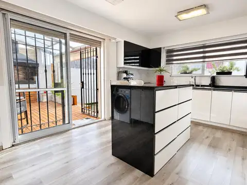 Depto Tipo Casa en Venta de 4 ambientes
