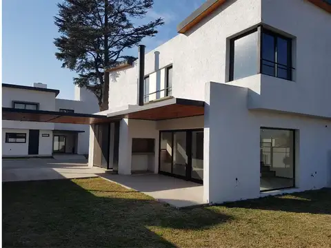 HOUSING EL MOLINO - 3DOMR 2 BAÑOS  A MTS DE RECTA MARTI