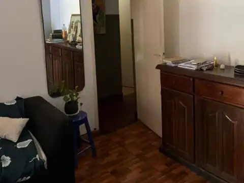 Casa 7 ambientes con 2 baños