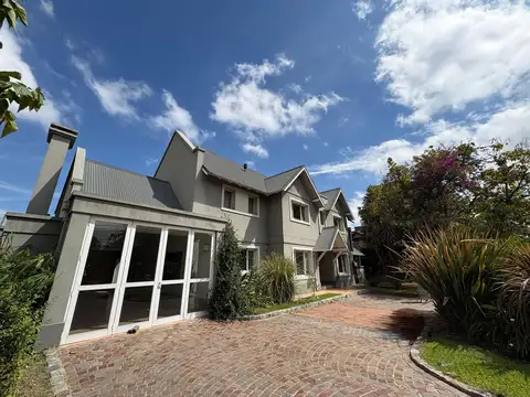 Casa en Venta de 4 dormitorios