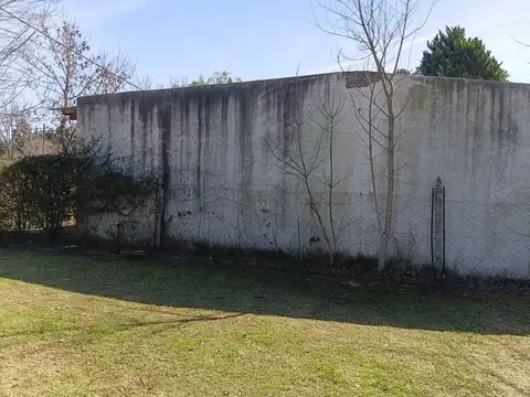 VENTA TERRENO CON MONOAMBIENTE EN OLIVEROS