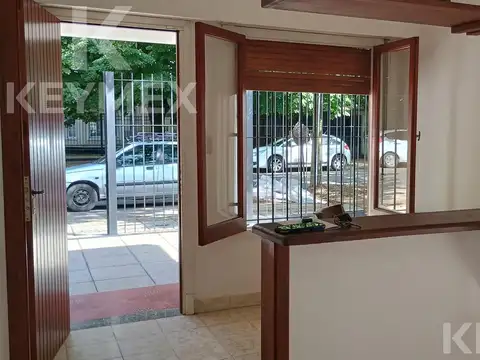 Casa en Alquiler en Manuel B Gonnet, USD 1.000