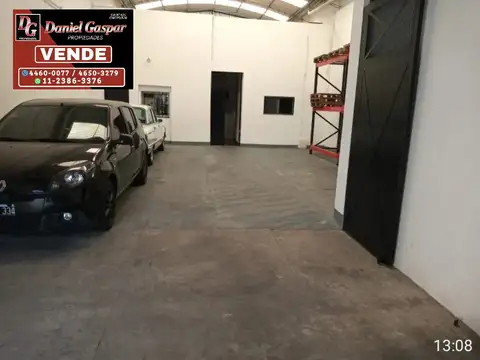 VENTA – IMPECABLE GALPÓN C/VIVIENDA, QUINCHO Y FONDO LIBRE