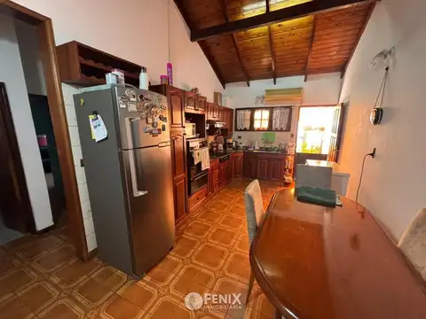 CF1371 - CASA - 3 DORMITORIOS - AV. LOPEZ TORRES Y MAIPÚ