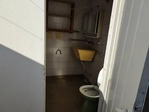 VENTA CASA 1 DORMITORIO en SAN LORENZO