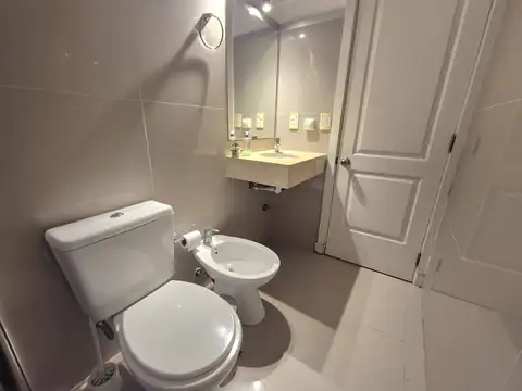 Departamento en Alquiler con 1 cocheras