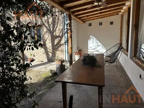 Casa en  VENTA CIPOLLETTI - LAS VIÑAS