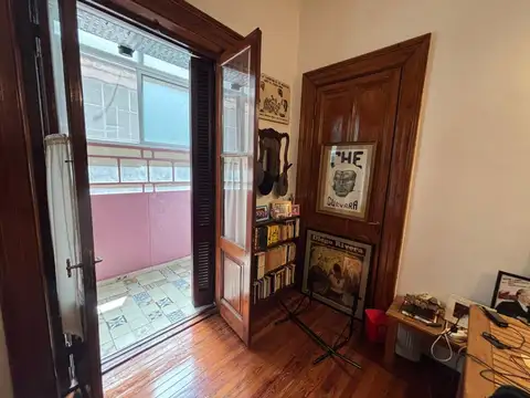 Departamento 6 ambientes con 2 baños