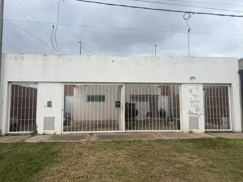 VENTA DE 2 CASAS PH - BARRIO SUROESTE