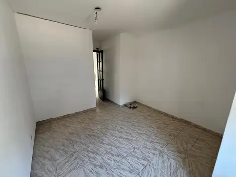 Depto Tipo Casa en Alquiler al Suroeste