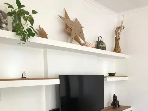 Casa en Venta con 6 cocheras