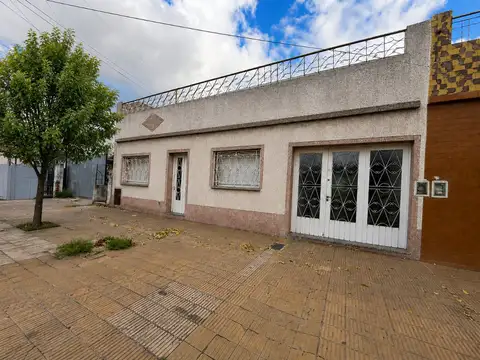 VENTA  CASA 4 AMBIENTES  LAFERRERE LOTE 433 MTROS
