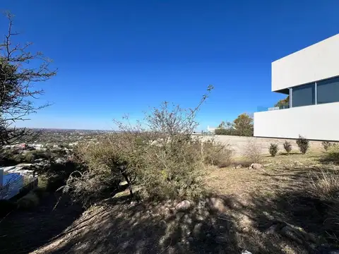 Terreno en Venta en La Rufina, USD 220.000