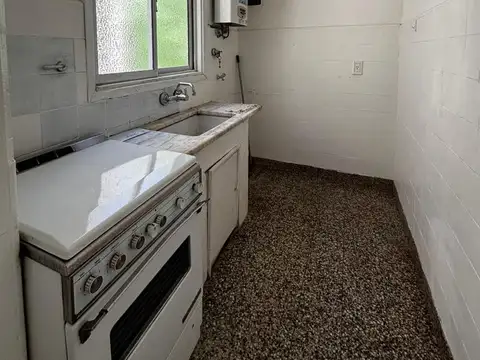 FRAY CAYETANO RODRIGUEZ al 400 piso 2