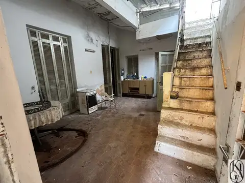 Casa 5 ambientes con 1 baño