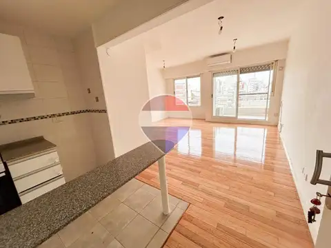 Dto. Monoambiente Venta - San Cristobal C/ Balcón