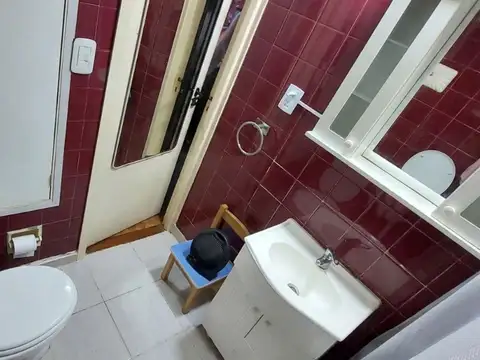 VENTA DEPARTAMENTO 3 AMB - CON BALCON  EN FLORES