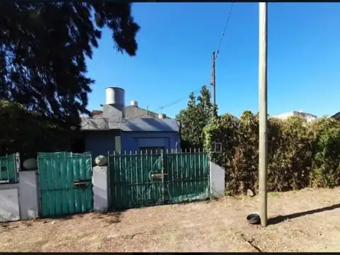 CASA ITUZAINGO NORTE 4 AMBIENTES PARQUE LIBRE 220 MTS