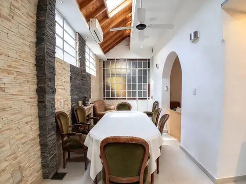 Depto Tipo Casa en Venta de 4 dormitorios