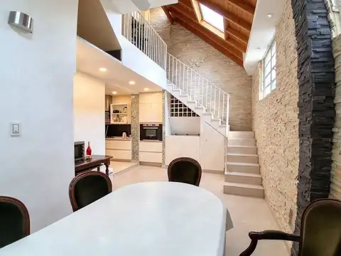 Depto Tipo Casa en Venta 56 años
