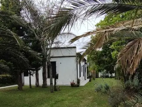 VENTA CASA 4 AMBIENTES, RETASADA!! - TORRES, LUJAN 100