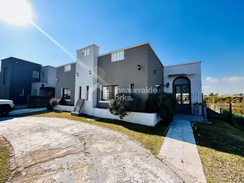 Casa en Venta de 5 dormitorios