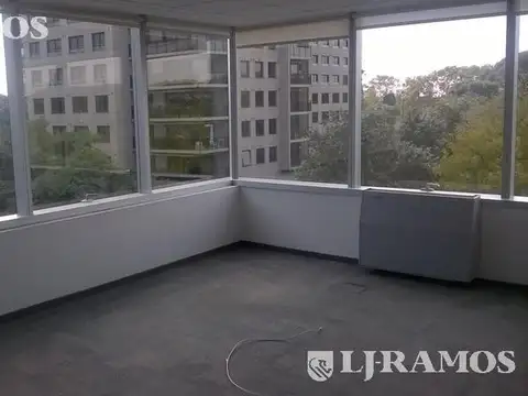 Alquiler de oficina de 300 m2 en Puerto Madero