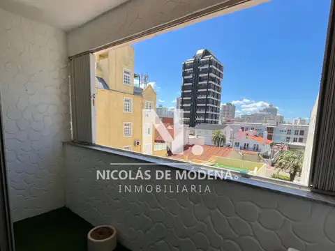 Apartamento de 2 dormitorios en el corazon de la Peninsula, Punta del Este.