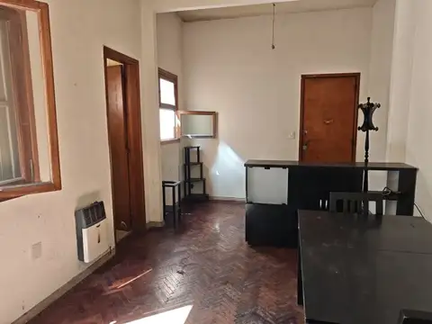 Venta de Departamento 3 ambientes luminoso – Bajas expensas – San Cristóbal