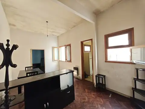 Venta de Departamento 3 ambientes luminoso – Bajas expensas – San Cristóbal
