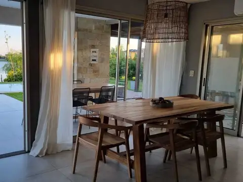 Casa  en Alquiler en San Sebastian, Escobar, G.B.A. Zona Norte
