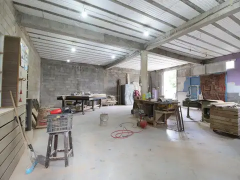 VENTA PILAR LOCAL/TALLER TERRENO PROPIO