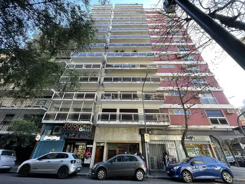 Alquiler CUATRO AMBIENTES CON DEPENDENCIA Recoleta