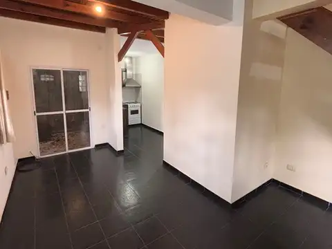 Departamento tipo duplex 3 ambientes con 2 baños en Venta en Villa Ballester