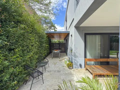 Casa en venta Barrio cerrado Los Patricios, San isidro. 6 ambientes, con jardín y pileta