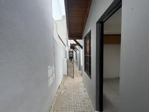 Casa 2 ambientes con 1 baño
