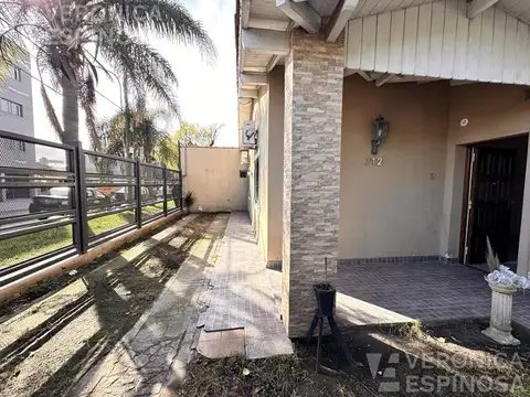 Casa en Venta en Villa Luzuriaga, USD 150.000