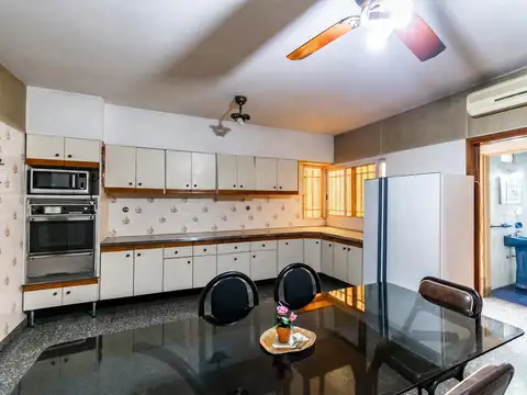 Venta PH de 3 Ambientes con terraza en 2d piso por escalera o montapersona y lavadero
