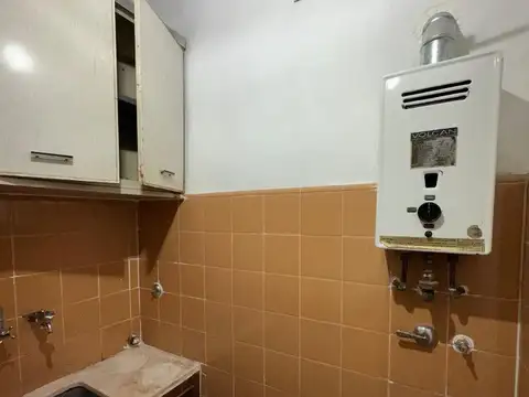 VENTA OFICINA EN URQUIZA AL 2500